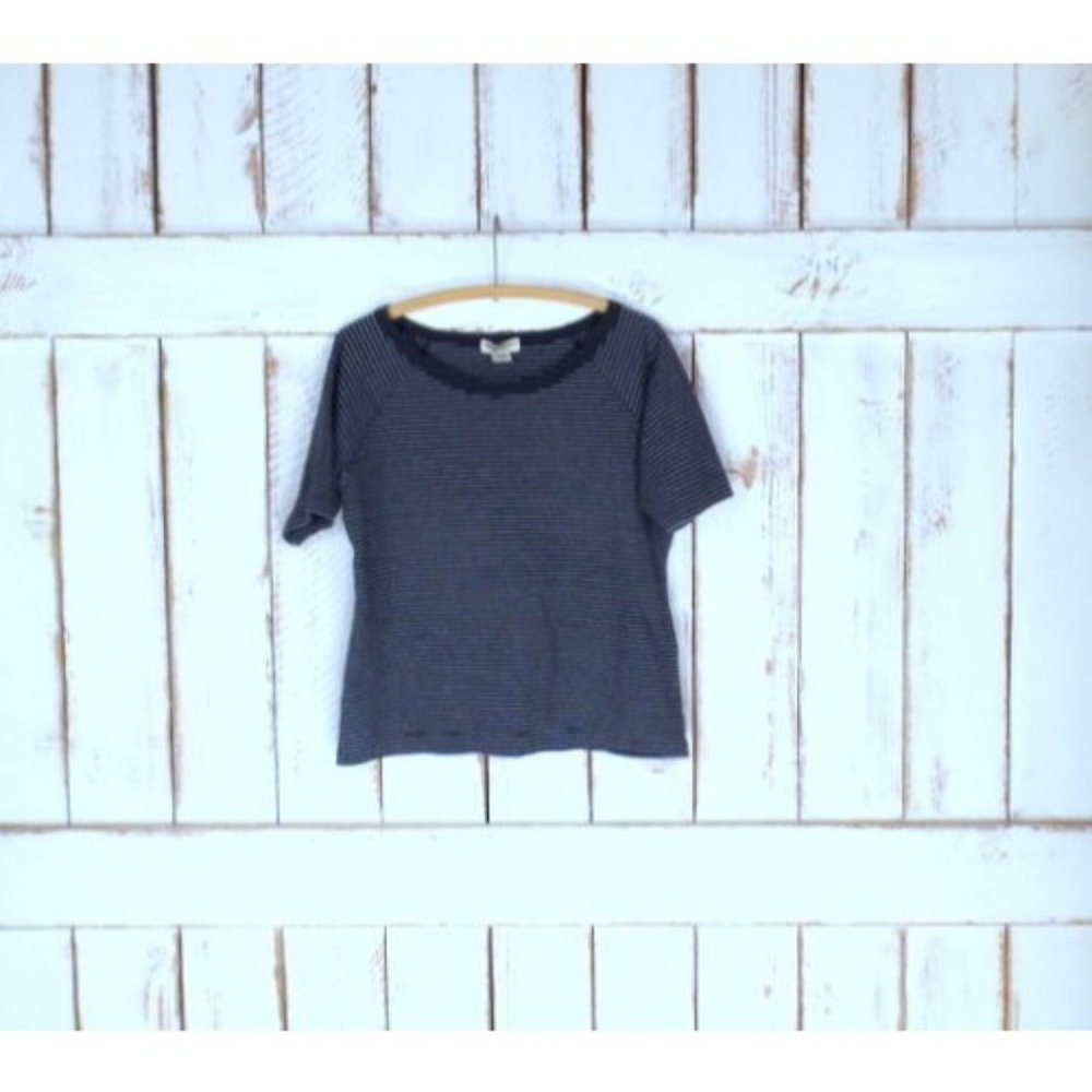 Eddie Bauer black and white striped short sleeve pullover tee